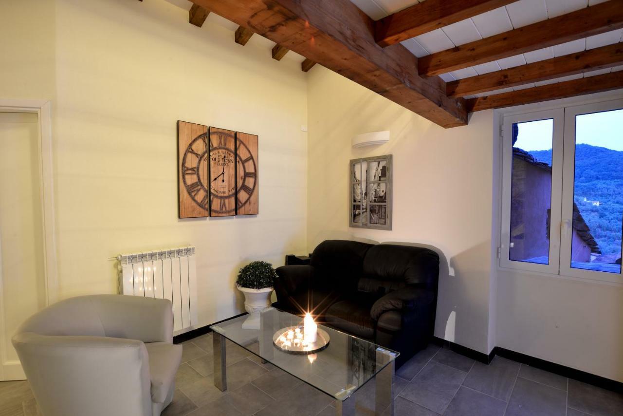 Chalet In Liguria Villa Vasia Bagian luar foto