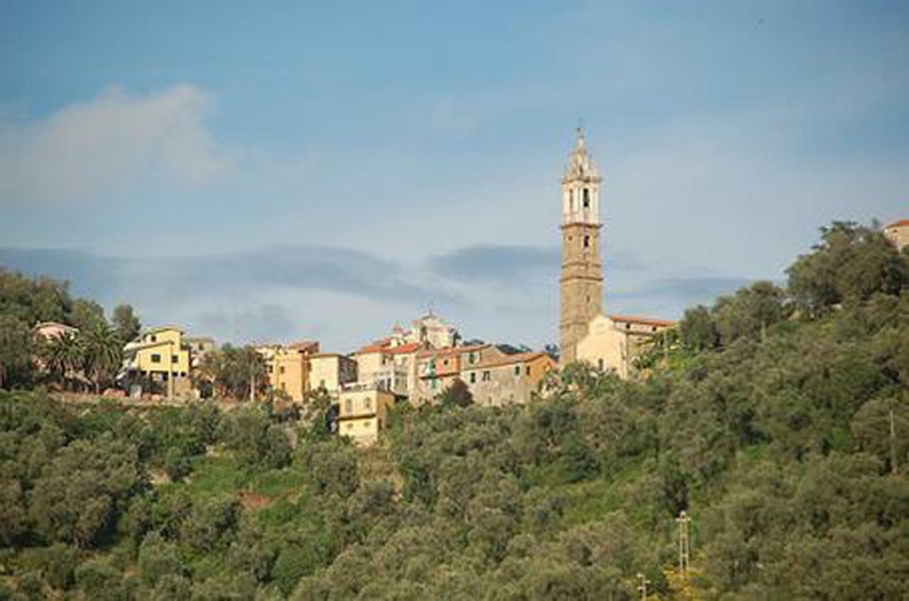 Chalet In Liguria Villa Vasia Bagian luar foto