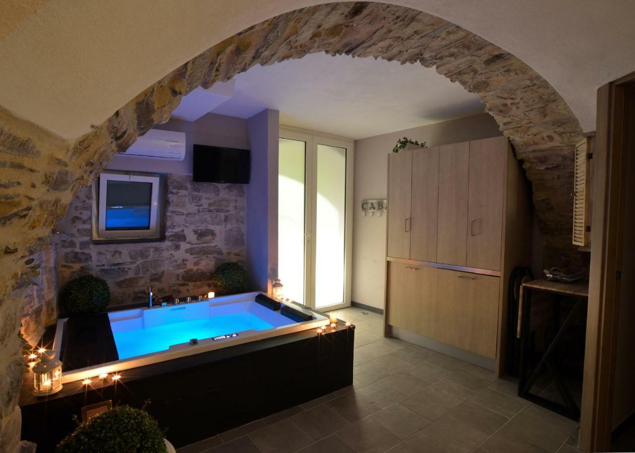 Chalet In Liguria Villa Vasia Bagian luar foto