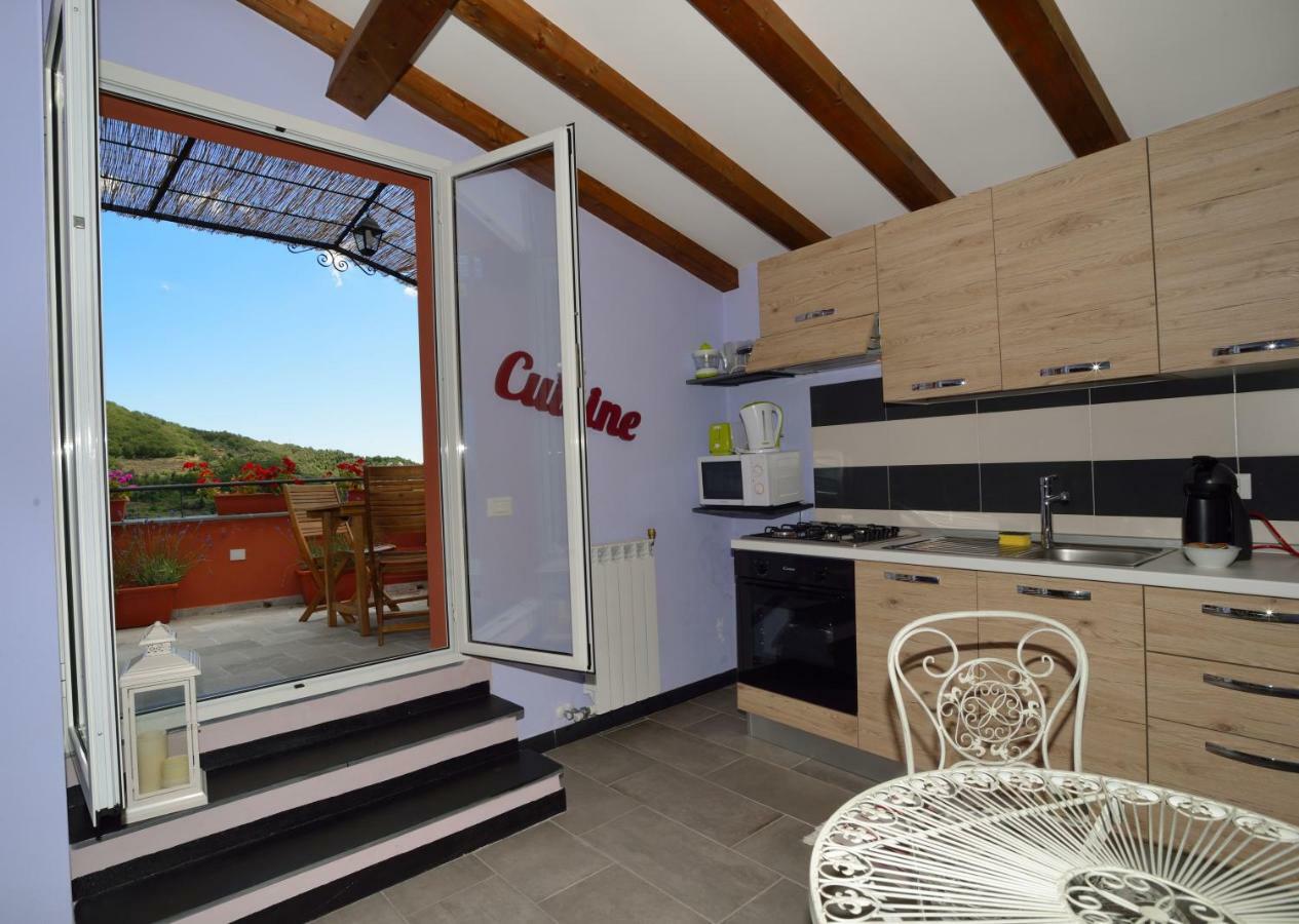 Chalet In Liguria Villa Vasia Bagian luar foto