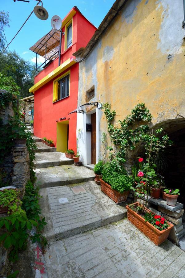 Chalet In Liguria Villa Vasia Bagian luar foto